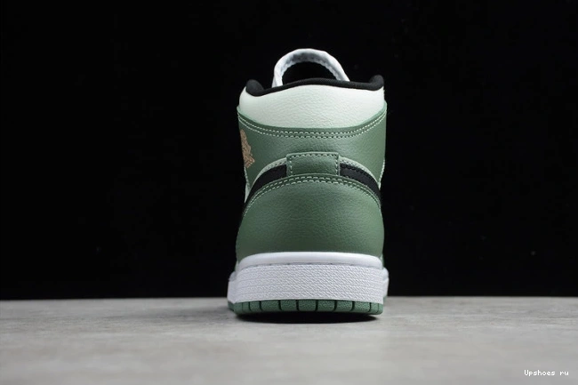 Dutch CZ0774-300 Green 1 Mid Jordan 0728
